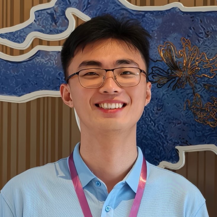 Xinyu Lu